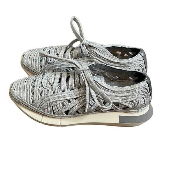 MANUEL‎ BARCELO SILVER METALLIC WOMEN'S SNEAKERS SIZE 8/38 - Picture 4 of 10